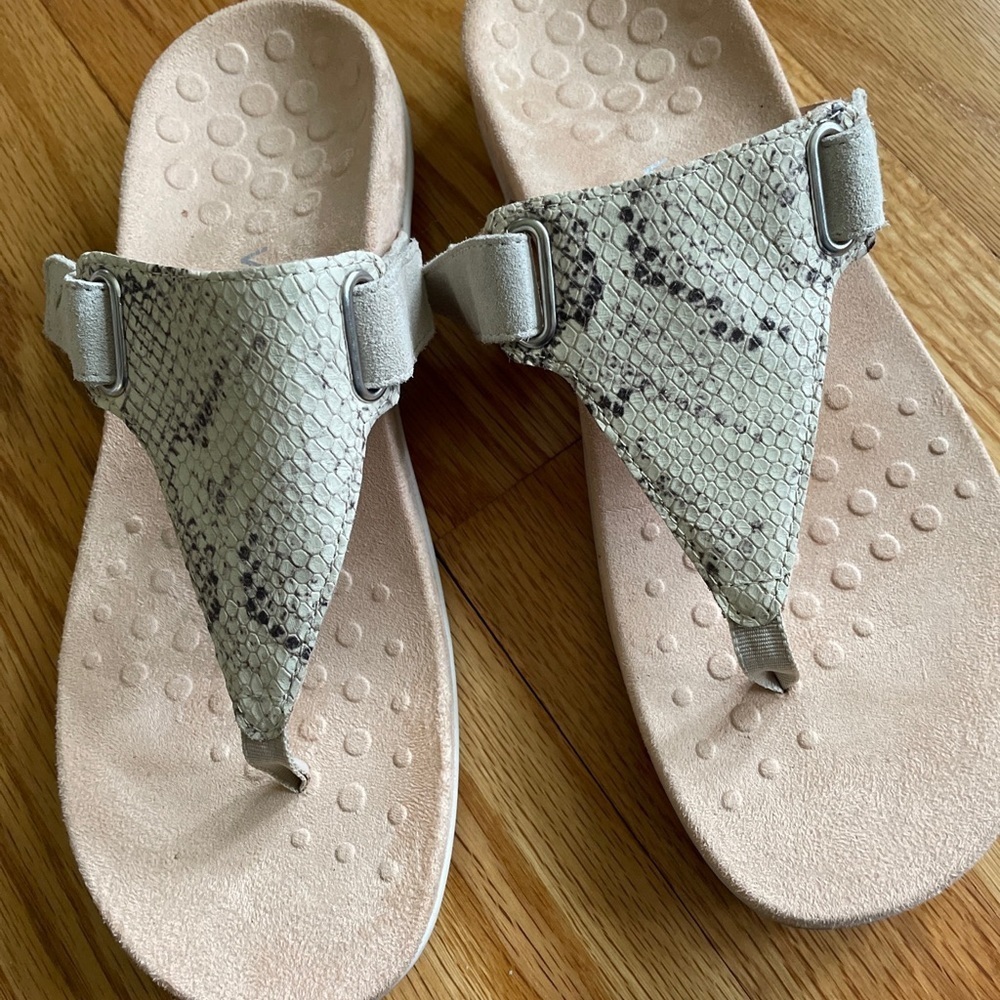 Vionic Wanda Bone Snake T-Strap Flip Flops Sandals Adjustable Shoes Size…